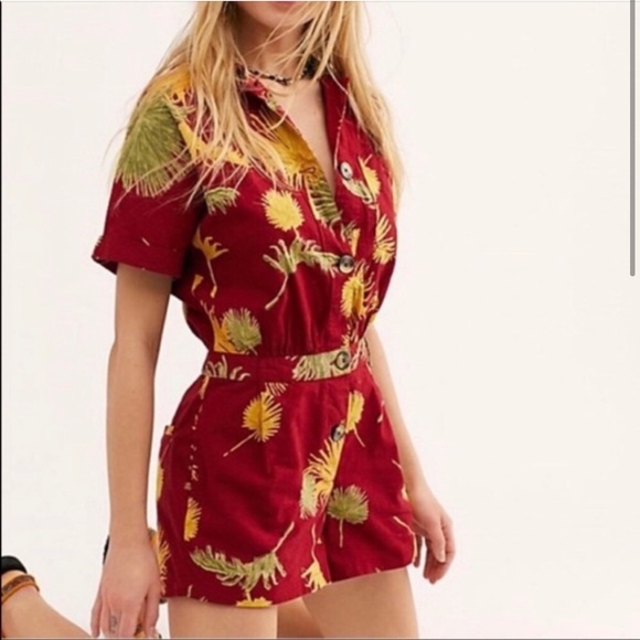 Free People NWT Hawaiian Print Romper XS/Small - Picture 8 of 9